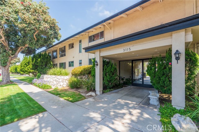 Property photo of 3115 Merrill DR