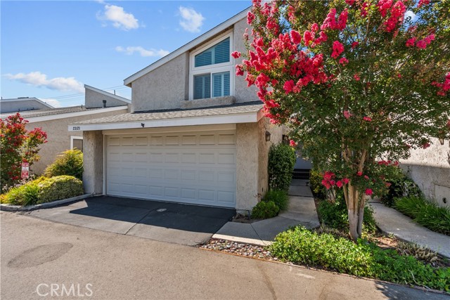 Property photo of 23121 Yvette LN
