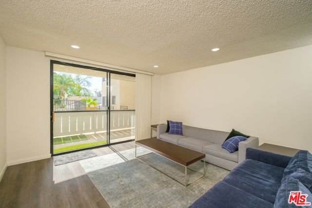 Property photo of 19029 Nordhoff ST