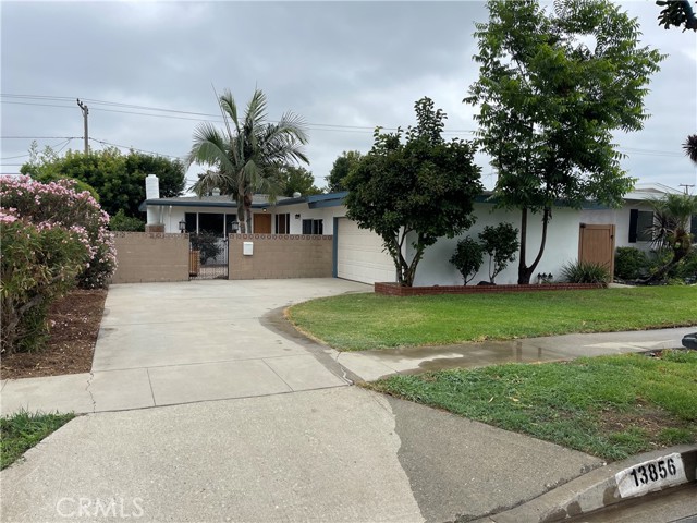 Property photo of 13856 Mulberry DR