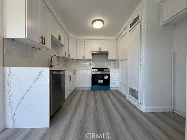 Property photo of 7945 Pinehurst dr
