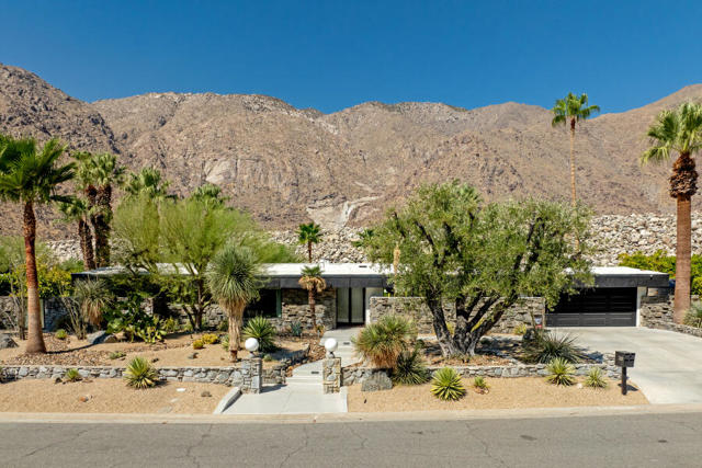 Property photo of 783 N Rose AV