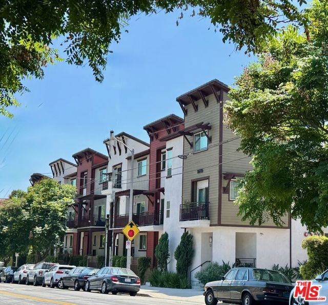 Property photo of 1627 Echo Park AV