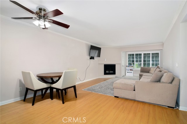 Property photo of 5530 Owensmouth AV
