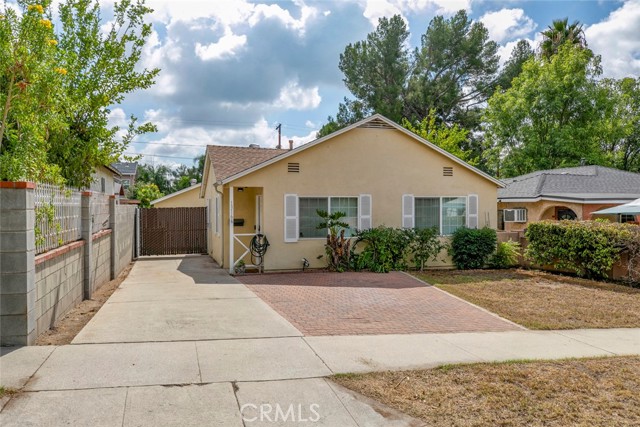 Photo of 13166 Aztec St