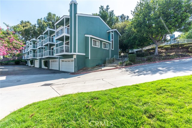 Property photo of 1070 Walnut Grove