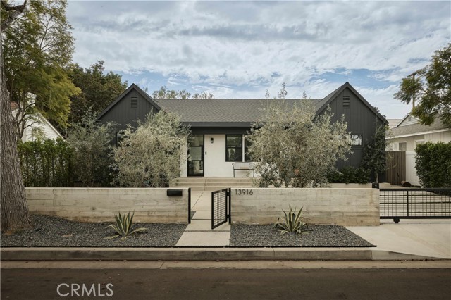 Property photo of 13916 La Maida ST