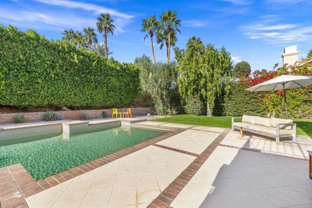 Property photo of 403 Cypress Point DR