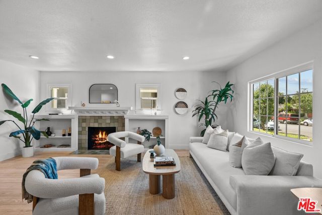 Property photo of 3644 5th AV