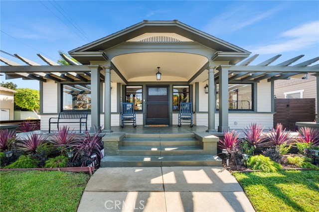 Property photo of 274 Grand AV