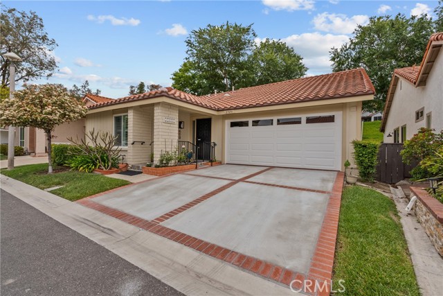 Property photo of 27691 Via Turina