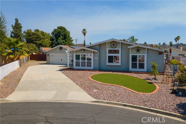 Property photo of 44607 Grovewood CR