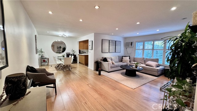 Property photo of 645 Westmount DR