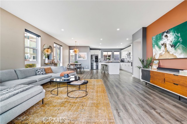 Property photo of 1660 Pomona AV