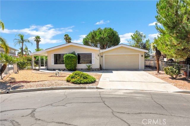 Property photo of 44605 Olive AV