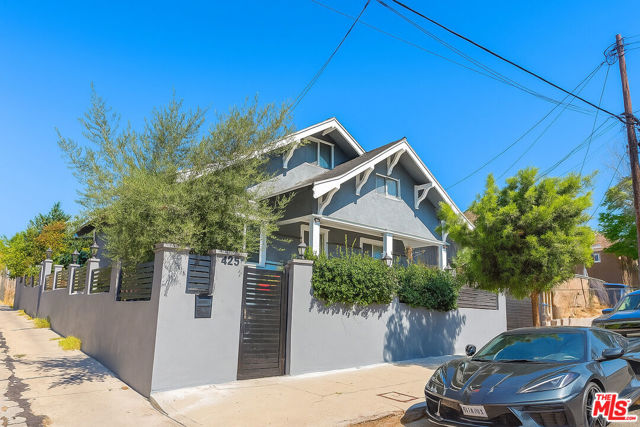 Property photo of 425 Cornwell ST