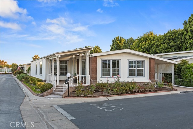 Property photo of 5200 Irvine BL