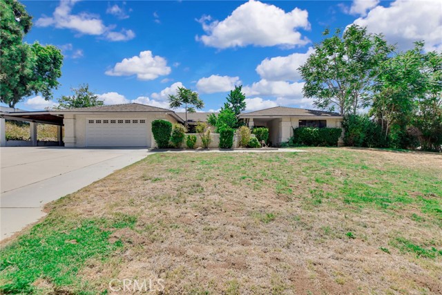 Property photo of 35823 Avenue Avenue