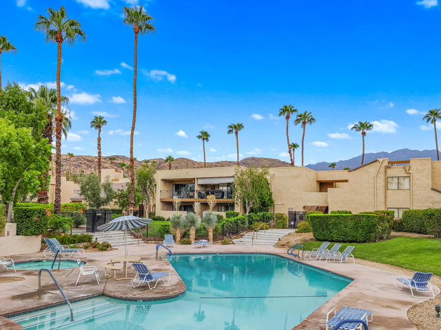 Property photo of 5300 E Waverly DR