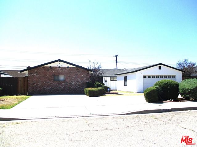 Property photo of 1384 Douglass DR