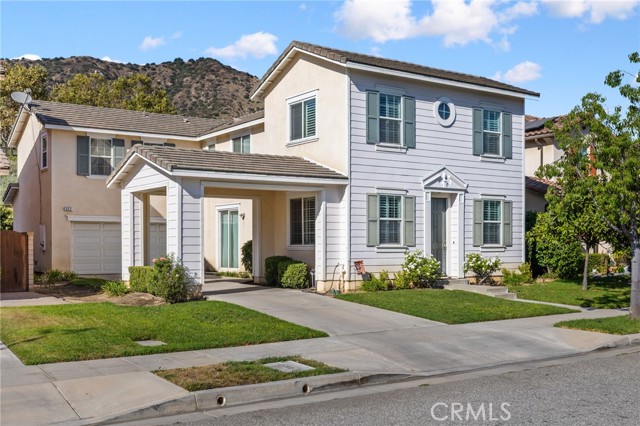 Property photo of 653 E Gardenia DR
