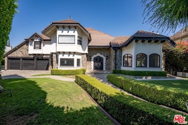 Property photo of 17069 Oak View DR