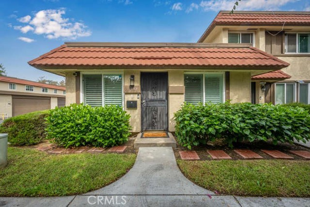 Property photo of 2697 W Parkside LN