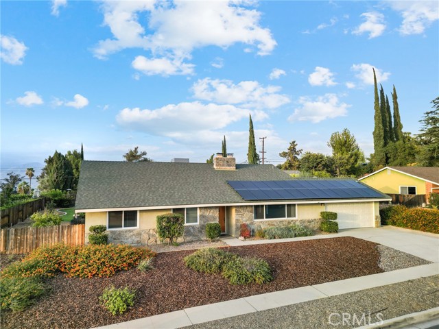 Property photo of 435 Marilyn