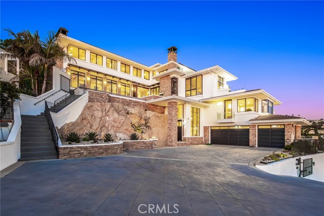 Property photo of 1076 Skyline DR