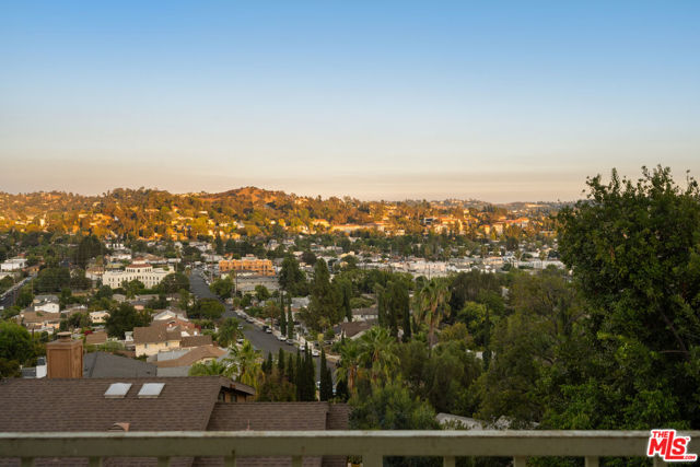 Property photo of 2447 Norwalk AV