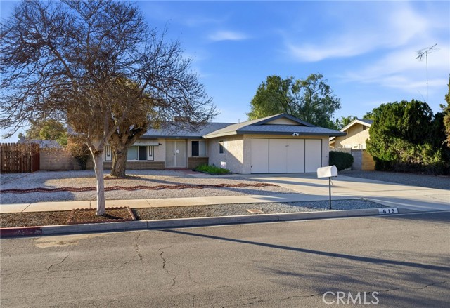 Property photo of 615 Kerilyn LN