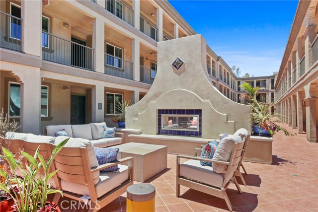 Photo of 927 Deep Valley Dr