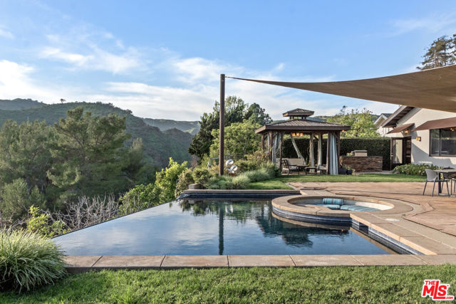 Property photo of 2473 La Condesa DR