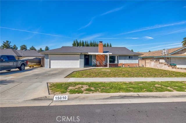 Property photo of 15010 Oakwood LN