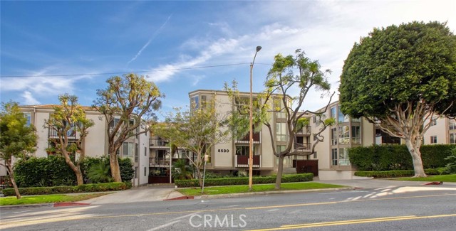 Property photo of 8530 Holloway DR