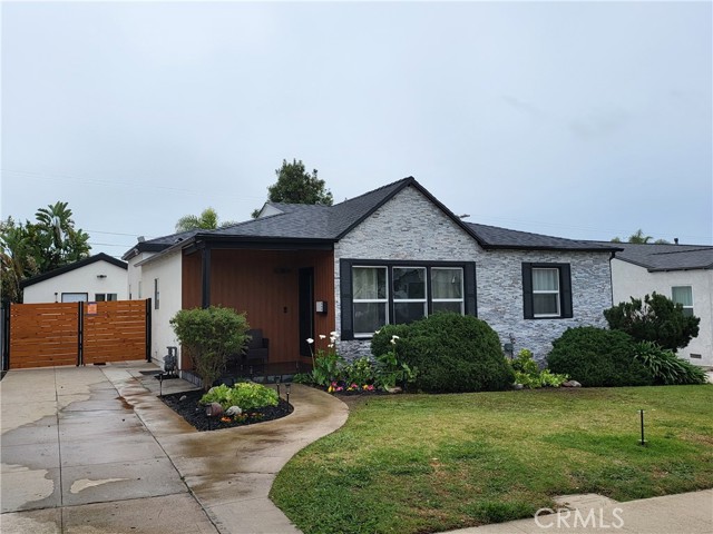 Property photo of 6376 W 82nd ST