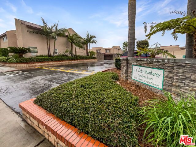 Property photo of 700 W La Veta AV