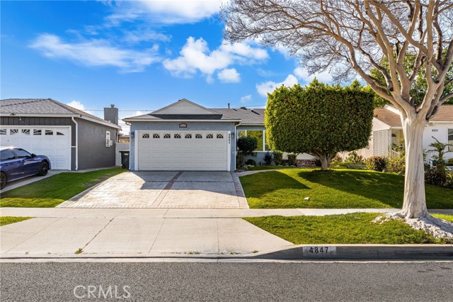 Property photo of 4847 Lakewood BL