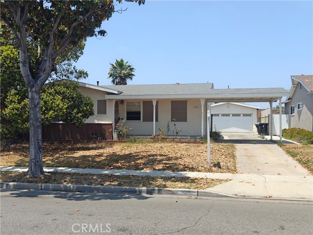 Property photo of 925 W Autumn DR