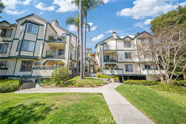 Property photo of 645 Ohio AV