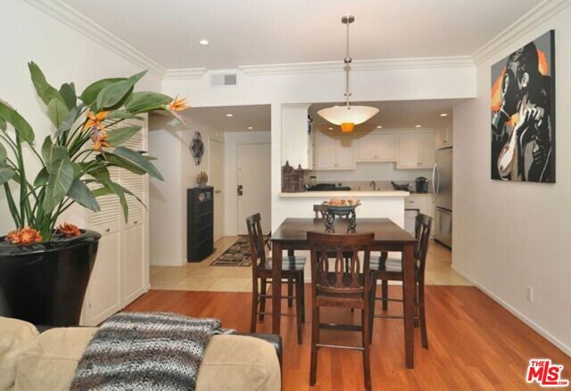 Property photo of 660 N Sweetzer AV