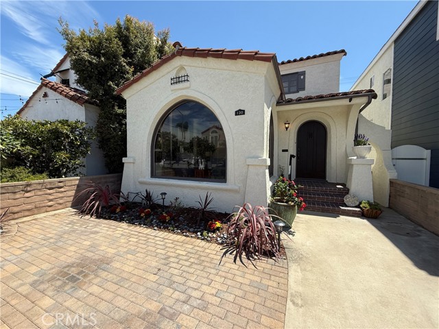 Property photo of 130 Claremont AV