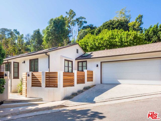 Property photo of 3279 Ledgewood DR