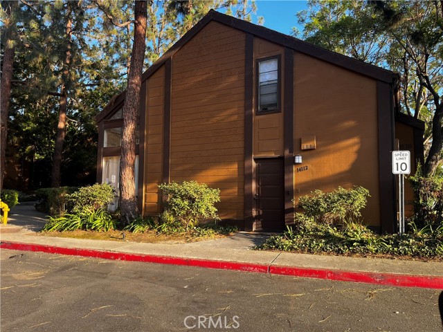 Property photo of 14112 Edgewater DR