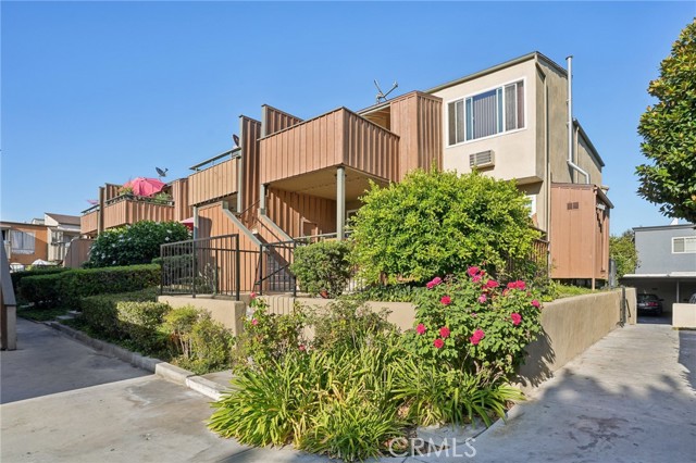 Property photo of 1001 W Stevens