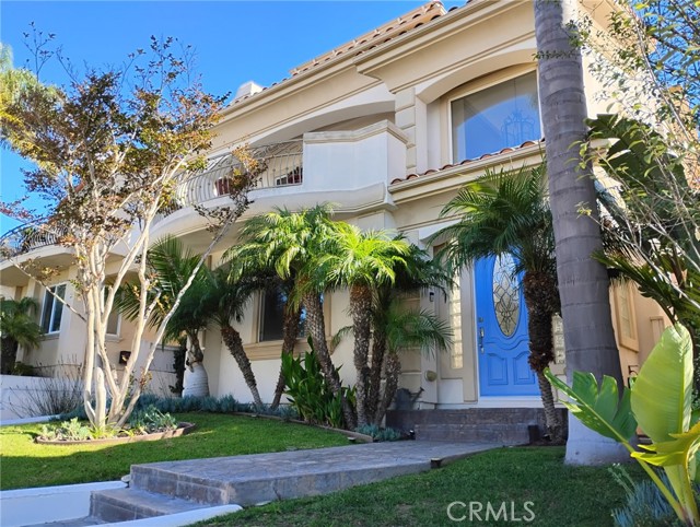 Property photo of 222 S Juanita AV