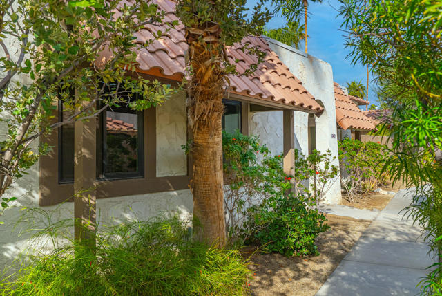 Property photo of 343 W Mariscal RD