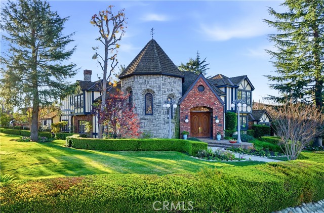 Photo of 852 Peninsula Av