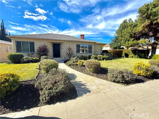 Property photo of 807 S Verdugo Rd