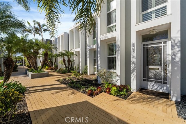 Property photo of 3965 Aladdin DR